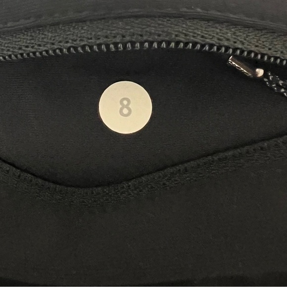 Lululemon Tight Stuff Tight in Black/Sequin Dot Black Silver/White | Size 8 - Picture 11 of 11